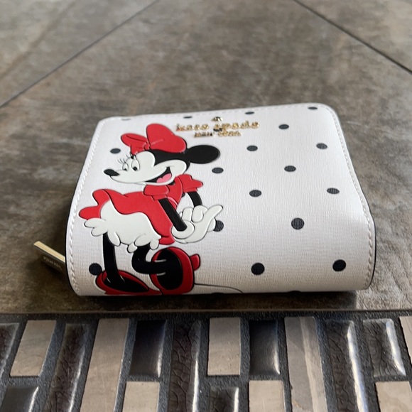 disney x kate spade new york other minnie mouse zip around wallet - Picture 5 of 16